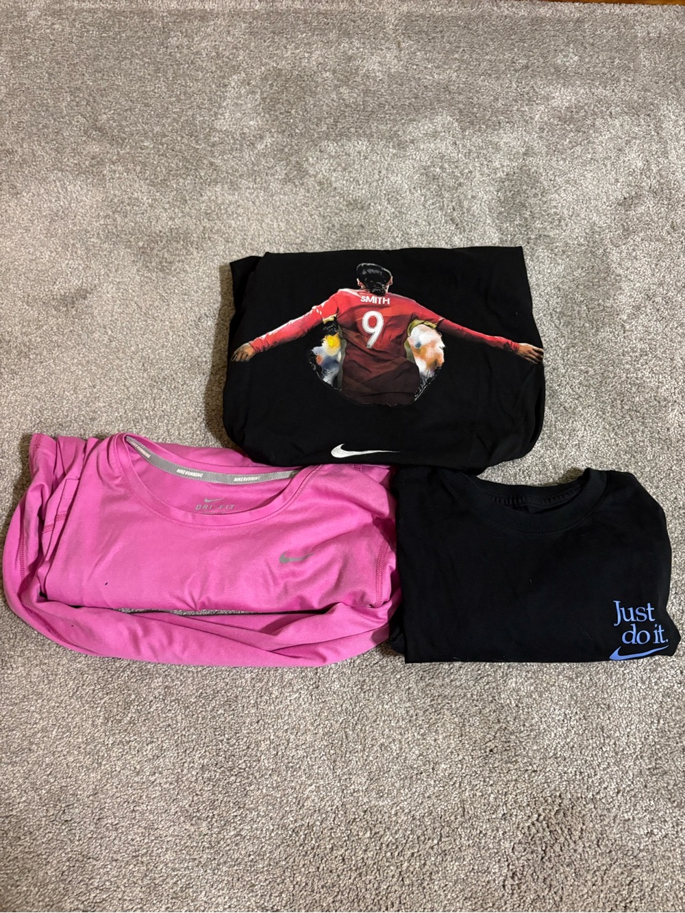 3 Nike Womens Tops Bundle Sophia Smith USWNT Graphic Tee Pink Dri-Fit Long Sleev